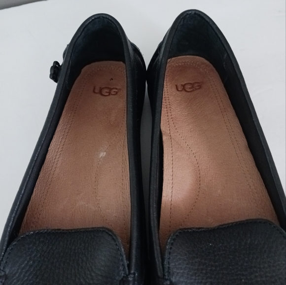 Women's UGG Flores black leather driving slip on loafers Size 8. Sn 1101572. - Picture 4 of 9